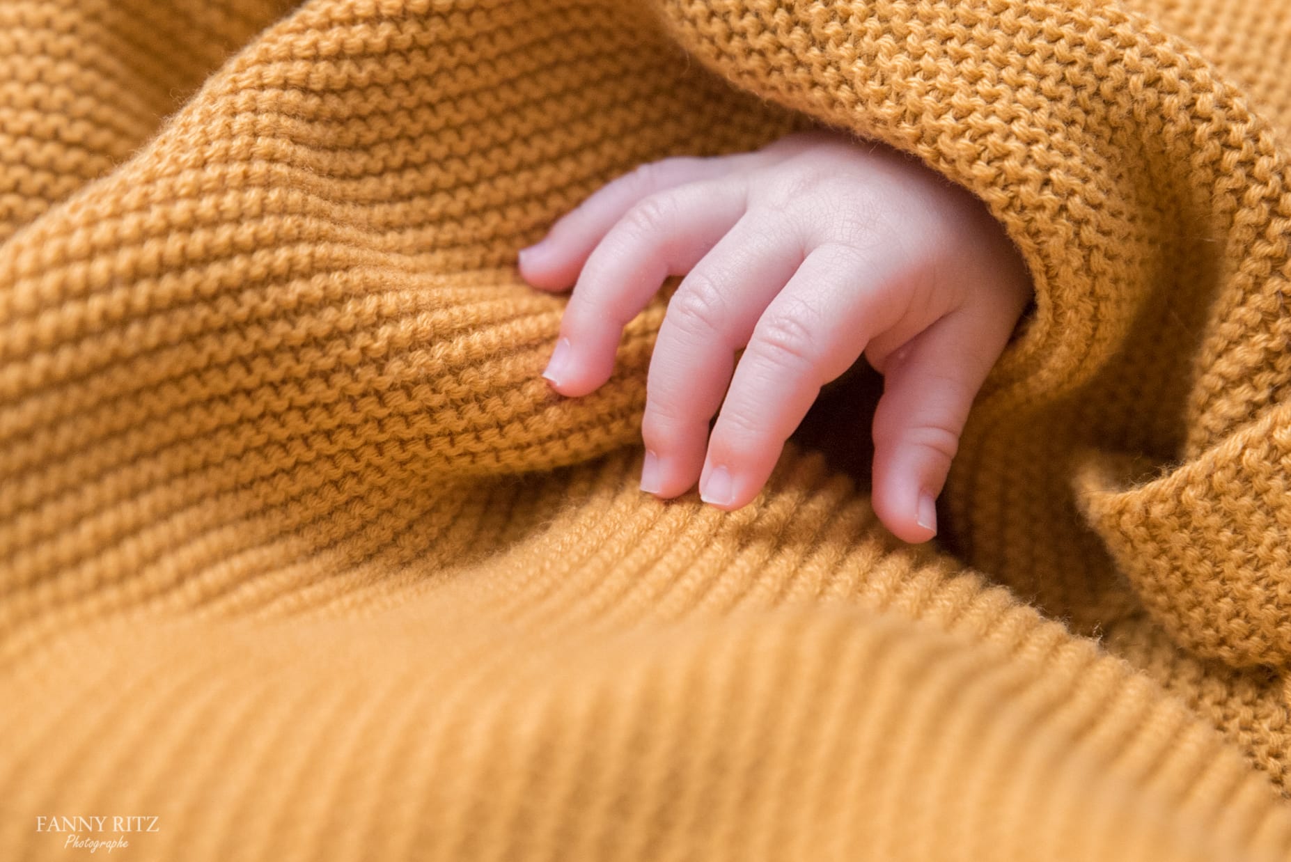 photographe naissance paris - photo de bébé 21